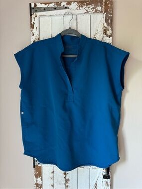 FIGS Women's Alps Blue Rafaela Scrub Top